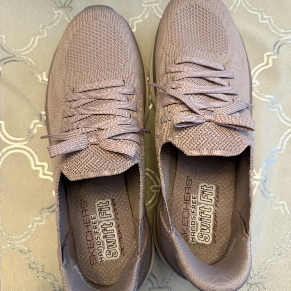 Skechers Swift Fit Sneakers in Soft Mauve
